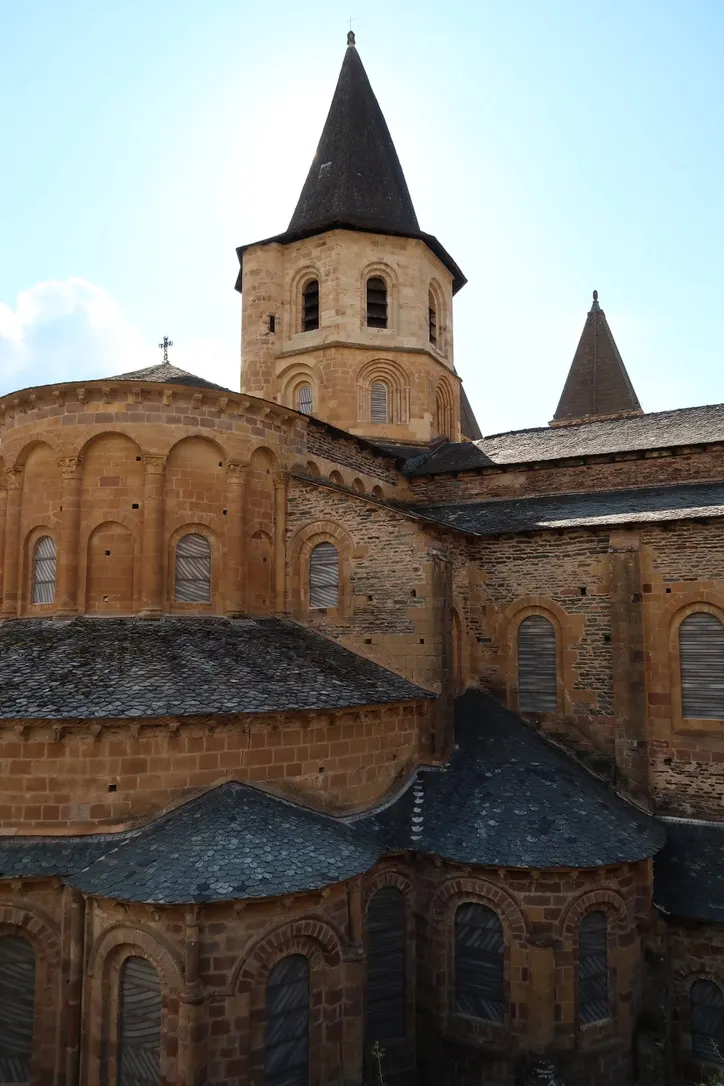 Sainte Foy de Conques et les prisonniers